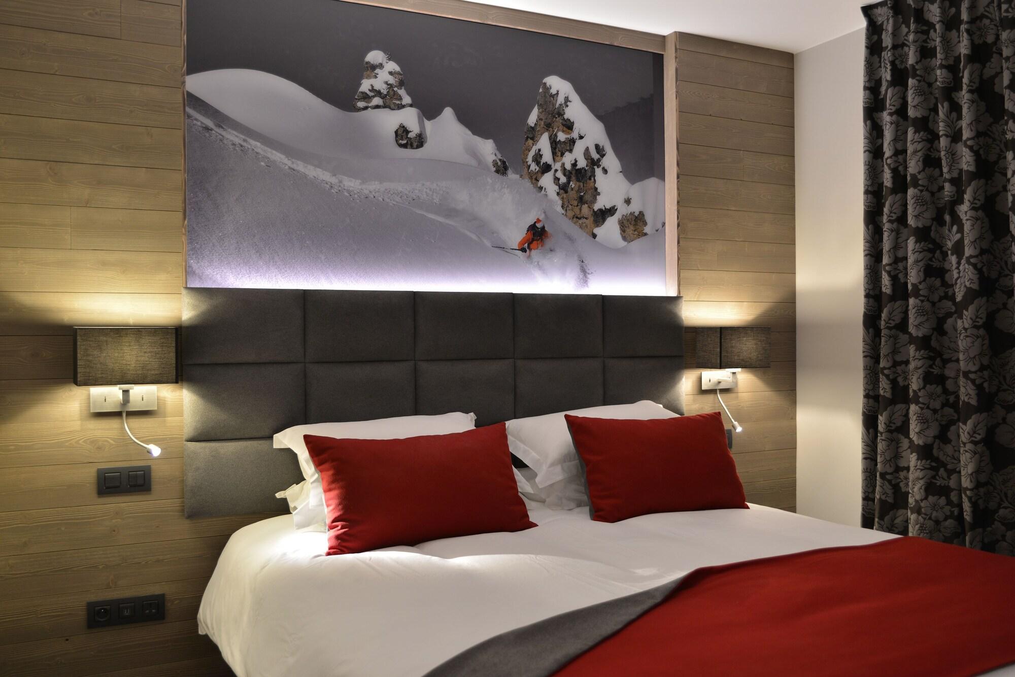 Ily Hotels & Spa La Rosiere 蒙特瓦勒赞 外观 照片