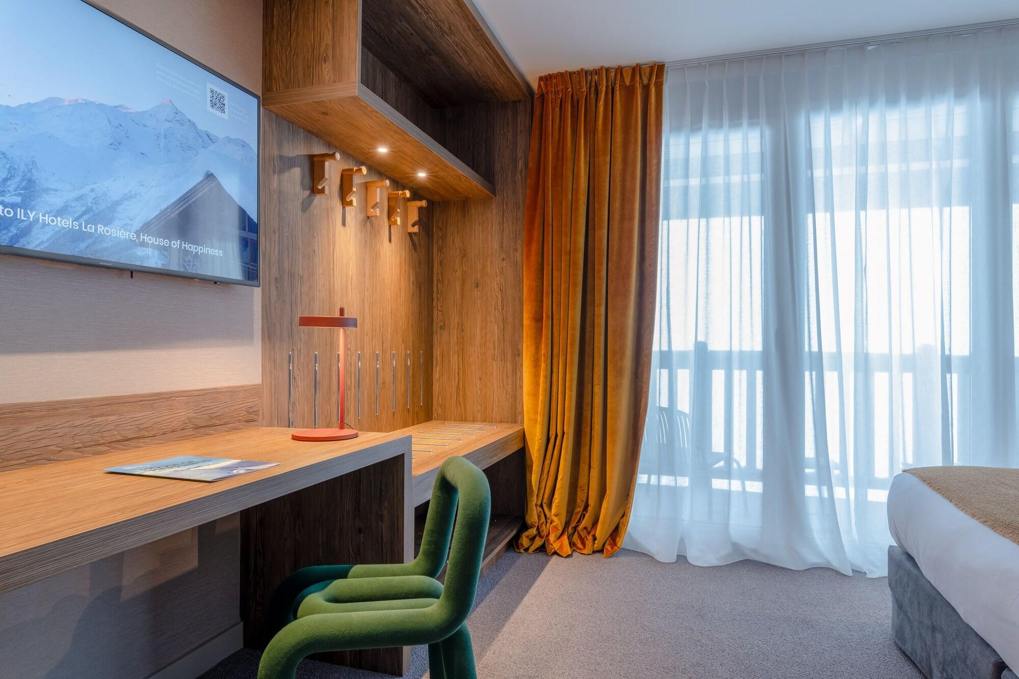Ily Hotels & Spa La Rosiere 蒙特瓦勒赞 外观 照片